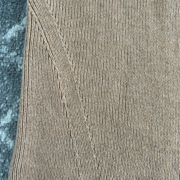 Old Navy womens camel knit tank size medium - Picture 6 of 6